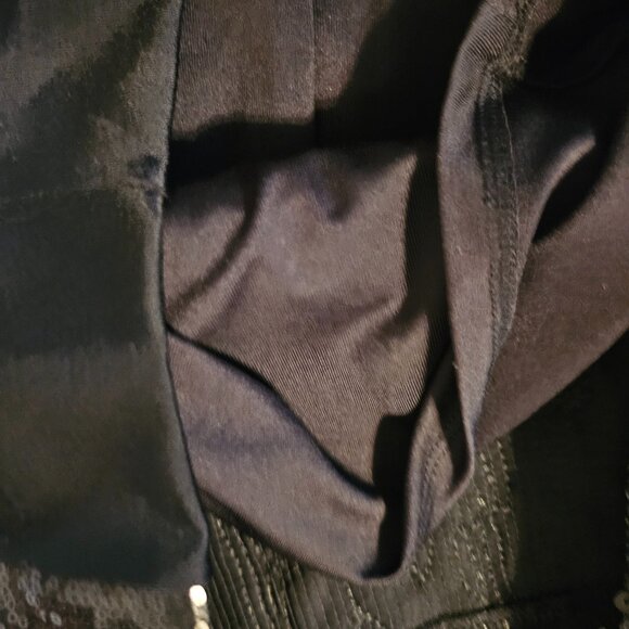 Side cut out Sequin Dress - Picture 10 of 12